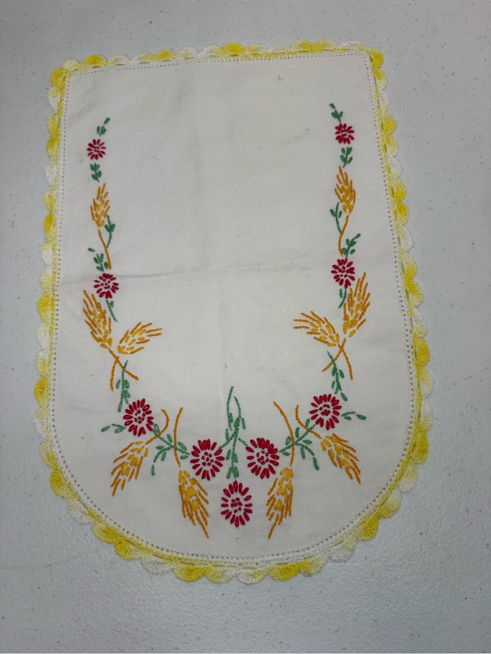VTG Hand Embroidery Doily With Yellow Crochet Edging And Red Flowers 13.5”x9”